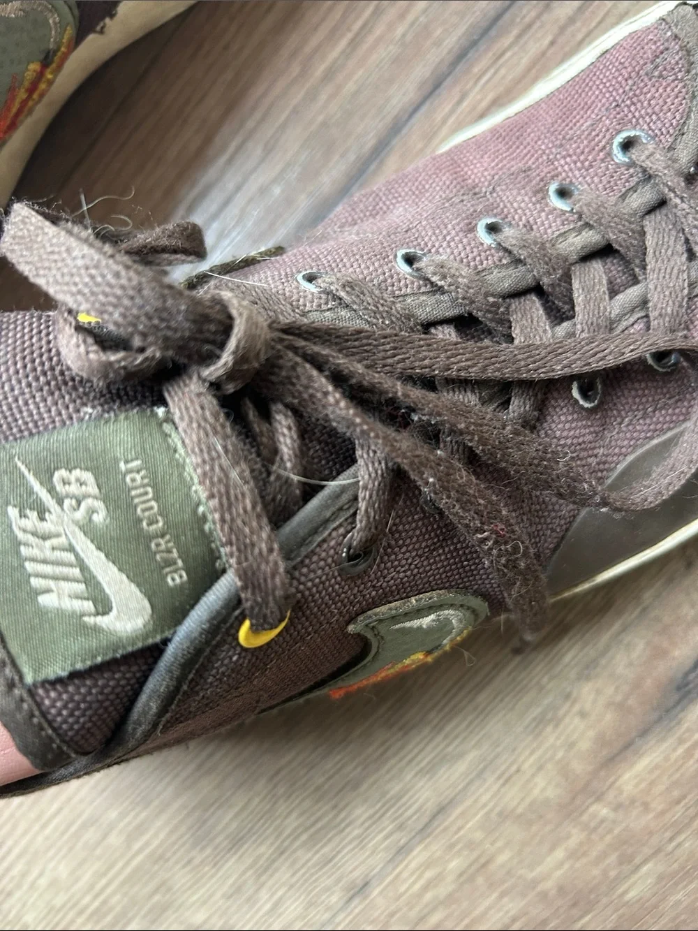 Nike SB Daan Vanderlinden  Brown Canvas Skate Shoes with Olive Accent !! Size 11
